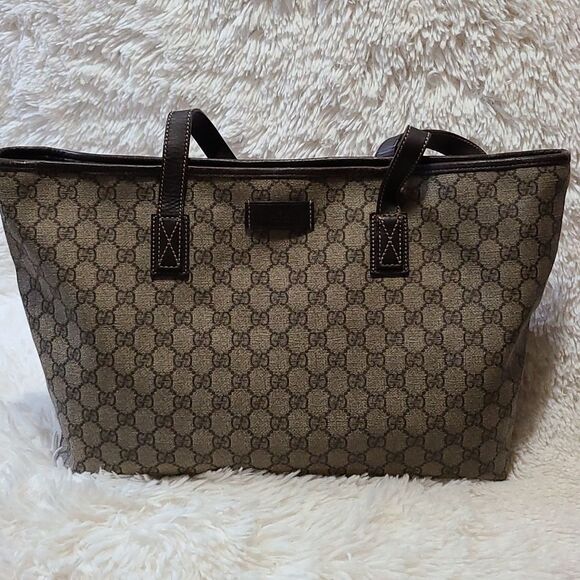 💯 Authentic Gucci Tote Bag 🍀 - Picture 14 of 16